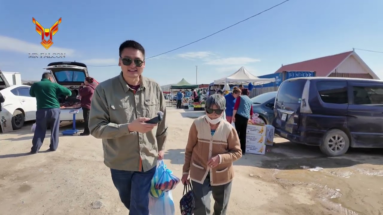 63 жил ханилсан хань ижилээсээ хагацаад удаагүй эмээ энэ жил ахмадын баяраа анх удаа ганцаараа....