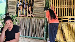 She locked the door so her son could be closer to Hong, which angered them.