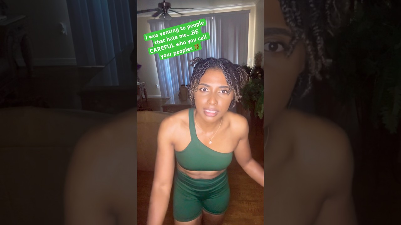 Я имела в виду, что люди будут улыбаться мне в лицо, но мне есть что рассказать другим людям о себе.