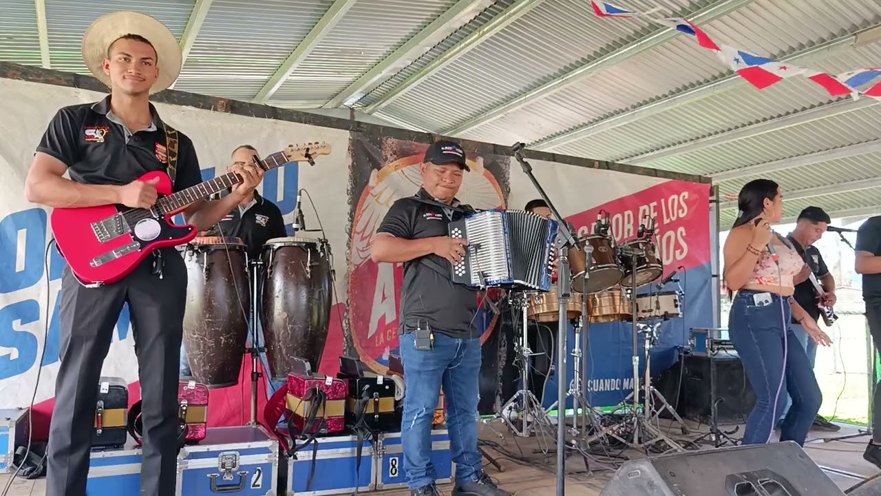 FIDEL DE LA CRUZ TEMA POBRE TONTO ENAMORADO EN LA CASA COMUNAL DEL HIGO DE LA MESA 2025