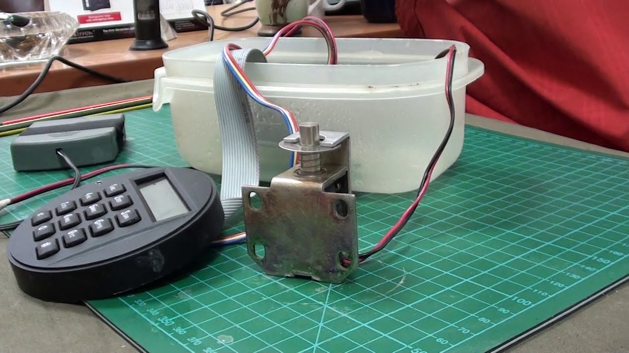 КАК ОТКРЫТЬ ЛЮБОЙ ЭЛЕКТРОННЫЙ ЗАМОК |#Инженер +380683803449