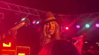 Lainey Wilson in Starkville “wait in the truck”/“Heart Like A Truck” 2/10/23