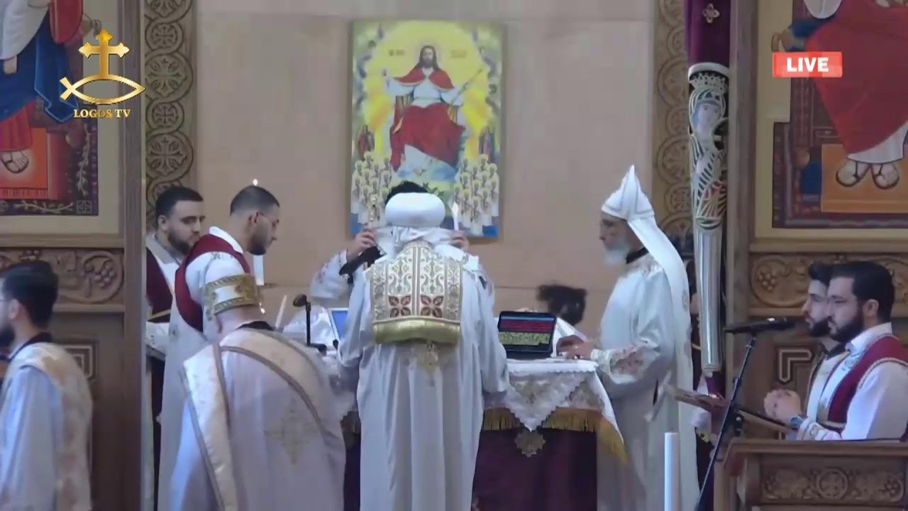 القداس الإلهي من كنيسة السيدة العذراء مريم وبطرس وبولس الرسولين - مدينه بيفيرويك