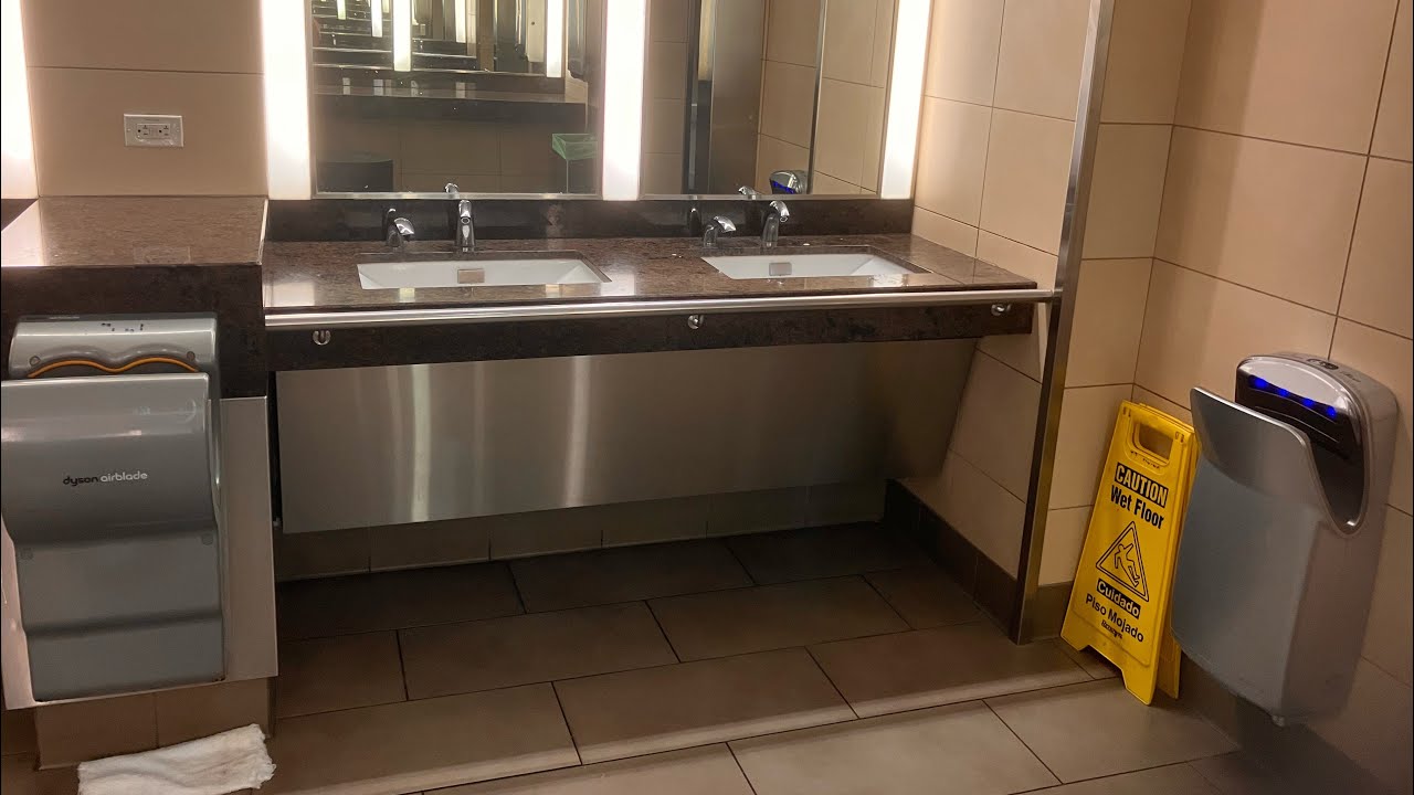 Dyson Airblade AB04, Mitsubishi Jet Towel Slim, and World Dryer Vmax | SFO Airport | SF, CA