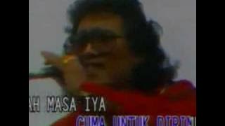 Ona Sutra - Asam Di Gunung Garam Di Laut