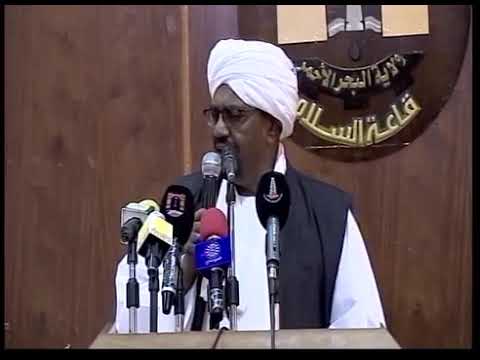 البشير سالت الناس الطاهر ايلا بجيب الابداع من وين قالوا من تيرمس بتاعة شاي بقعد بيها في البحر