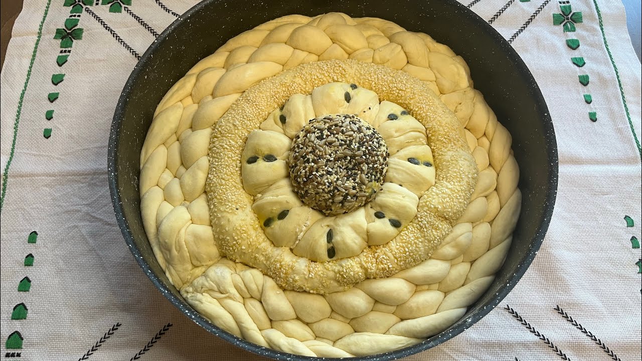 Красиво оформяне на питка стъпка по стъпка № 59 / Traditional Balkan bread art shaping | Pogaca № 59