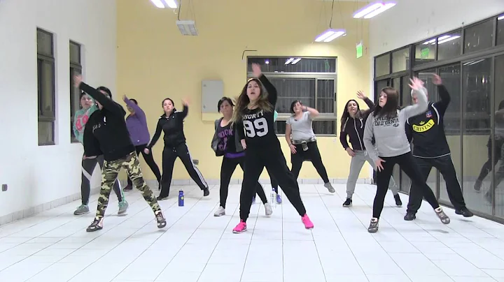 Calentamiento, inicio Zumba, @denyssedodoy