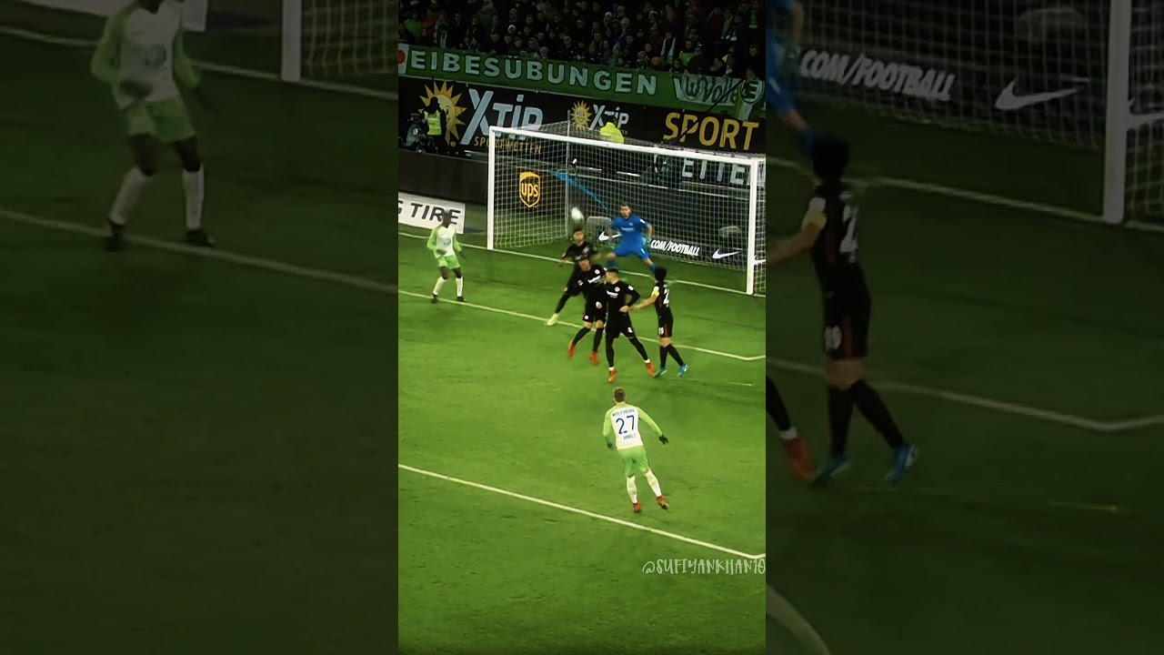What a goal 😱 #football #futbol #impossible #trending