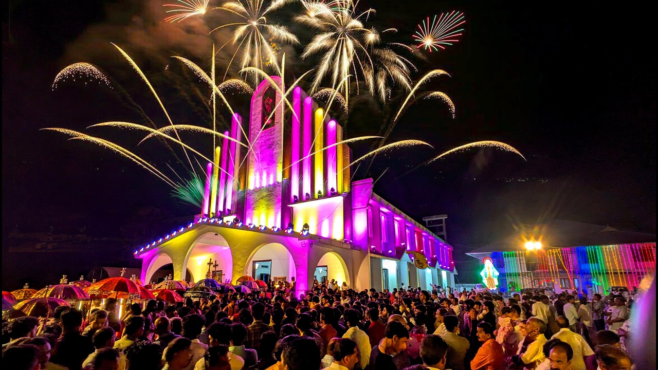 തോപ്രാംകുടിയിൽ വിസ്മയ കാഴ്ച! മെഗാ ലൈറ്റ് ഷോ വീഡിയോ 🎇