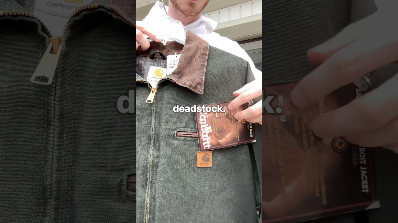【Rare】Carhartt Traditional Jacket MOS M This Carhartt Jacket may be the rarest vintage jacket I've ever