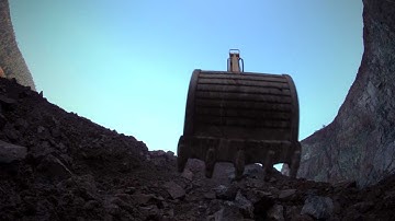 Liebherr - R 956 Crawler Excavator