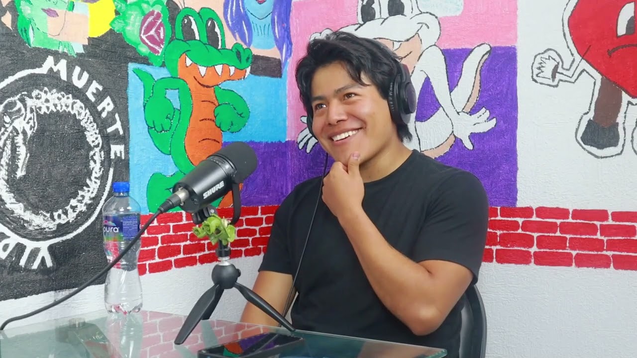 HACIA VIDEOS EN LA SECUNDARIA Y TODOS SE BURLABAN DE MI