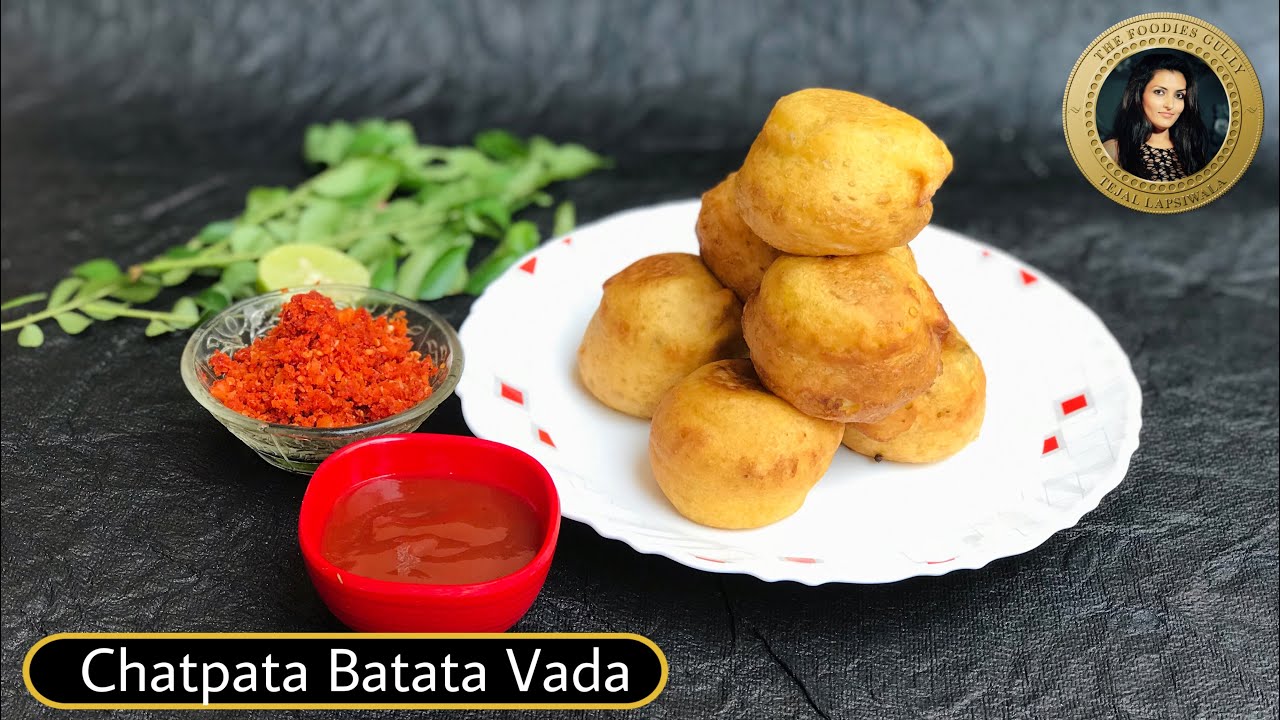 Batata Vada Recipe |मुंबई के फ़ेमस बटाटा वड़ा की चटपटी स्ट्रीट स्टाइल रेसिपी | ખાટ્ટા મીઠા બટાકા વડા | The Foodies Gully Kitchen