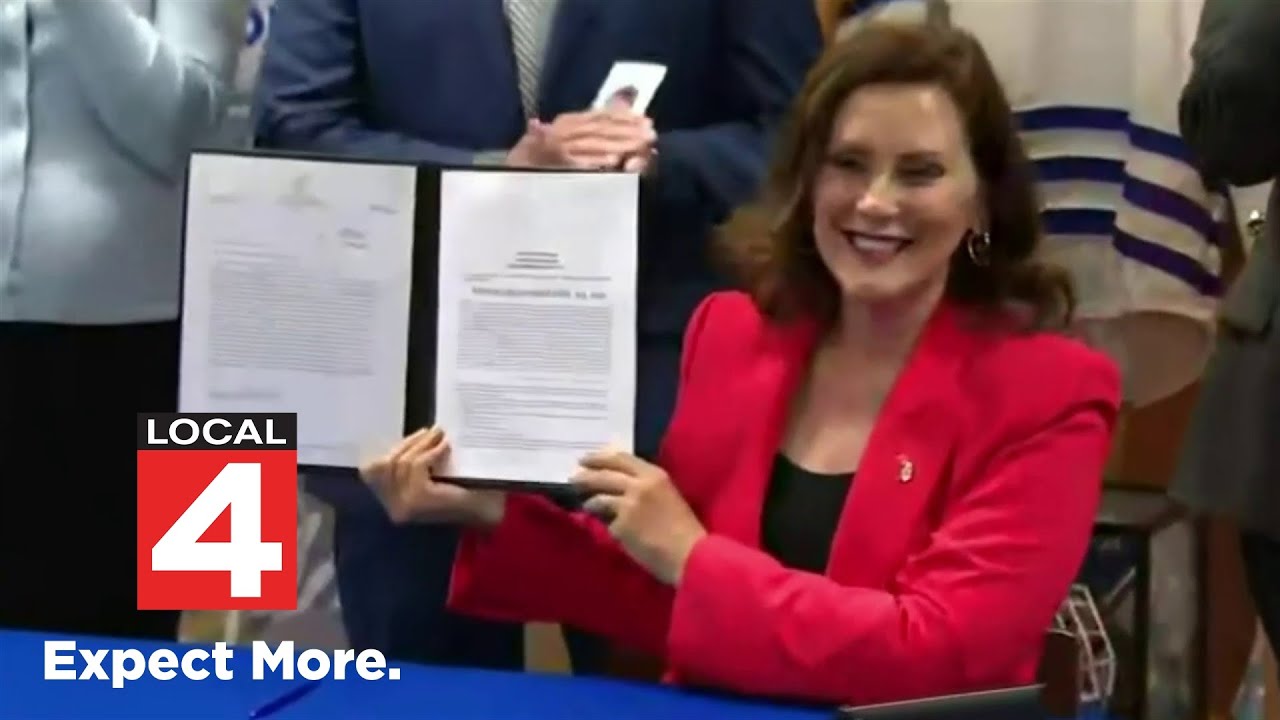 Governor Whitmer signs hands-free driving bill into law - YouTube