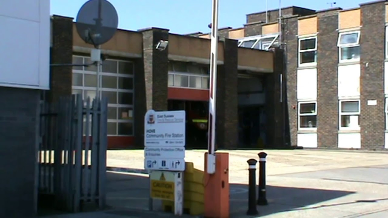 East Sussex fire and rescue service -2 pump turnout from Hove Fire station