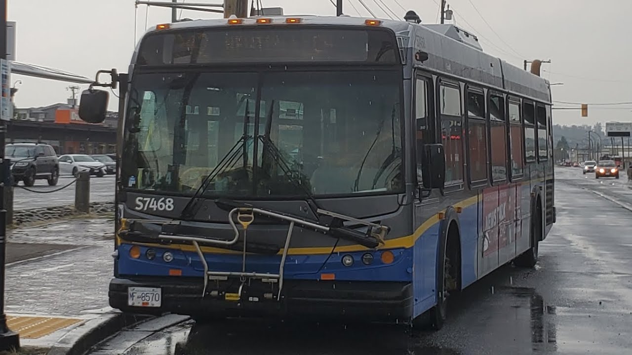 TransLink - 2006 NFI D40LFR | S7468