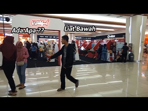 prank-terlucu-panggil-orang-di-mall-||-prank-indonesia