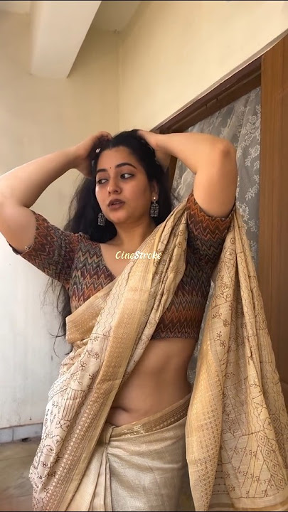 Actress Sudha Hot Navel in Saree 🥵🔥 #shorts #navel #viralshorts #trending #neham #shortsfeed #cr7