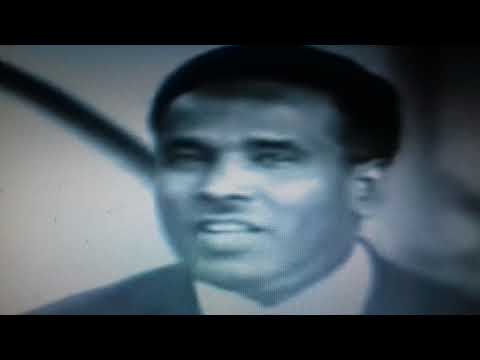 أحمد المصطفي يا السادة ألمي ني يا هواي أنا يوم حبي ويوم هناي في سكون الليل