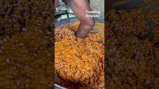 Making of Masala peanut #indianstreetfood #tempting #temptingoriginals #karaboondhi screenshot 2