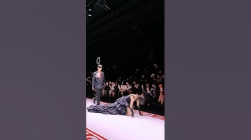 Models FALLING on the Runway! #model #runway #fashionshow #shorts