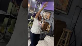 @JusBamEaley  got crowd hands 🙌 #femaleartists #hiphop