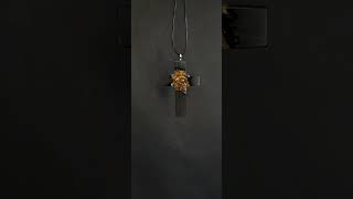 Крестик из дерева и смолы ручной работы. Видео с его изготовлением у меня на канале.
