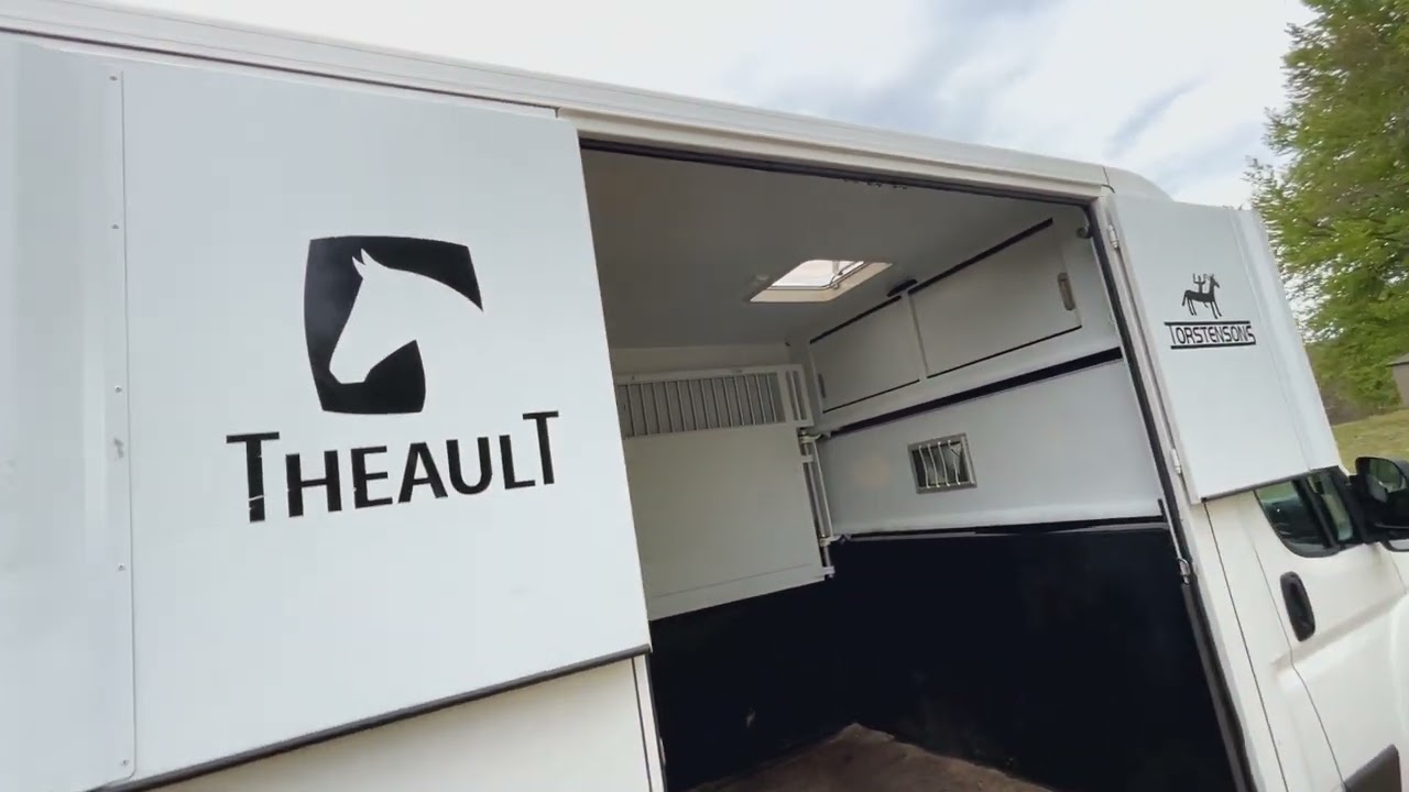 Hästlastbil PEUGEOT