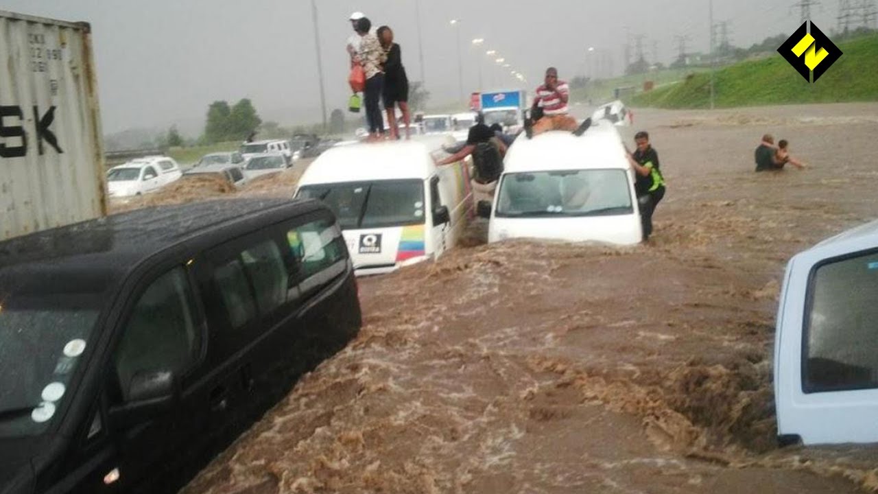 The Sahara Desert Hits Crazy Flash Floods Hundreds Of Cars And Houses The Sahara Desert Hits Crazy Flash Floods Hundreds Of Cars And Houses