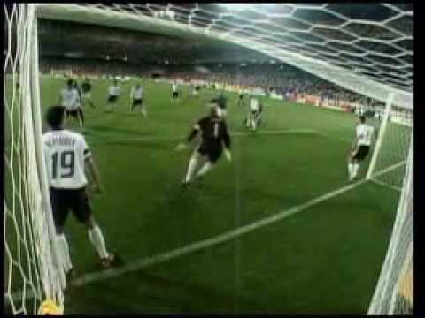 2002 World Cup Quarter Finals: Germany vs United S...