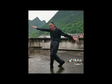 【シンクロムービー】中国爺さんx強風オールバック
