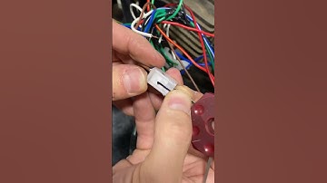 How to remove a wire from a connector - automotive harness repair #shorts