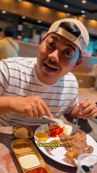 Betawi People Eat Steak #comedy #funny #funny #laughlaugh #whateverhappens