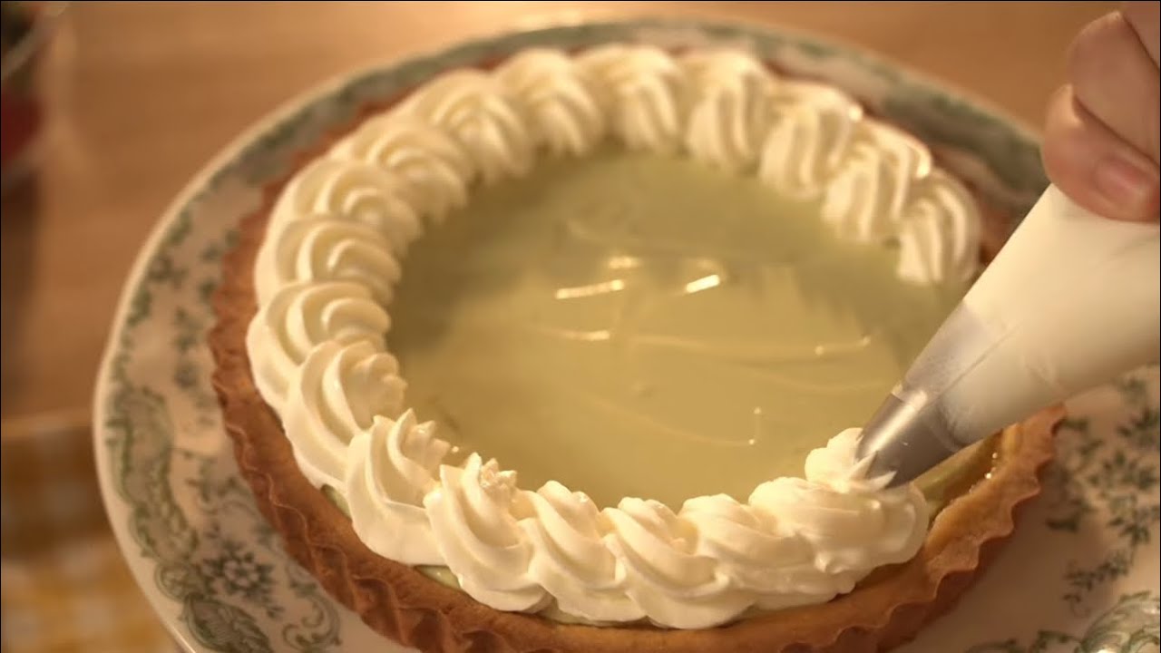 بليلة زوواجنا قرب ولدعمي العصـ بي وهمس بأذني اخذتك عْصـباً عليك🥺❤️