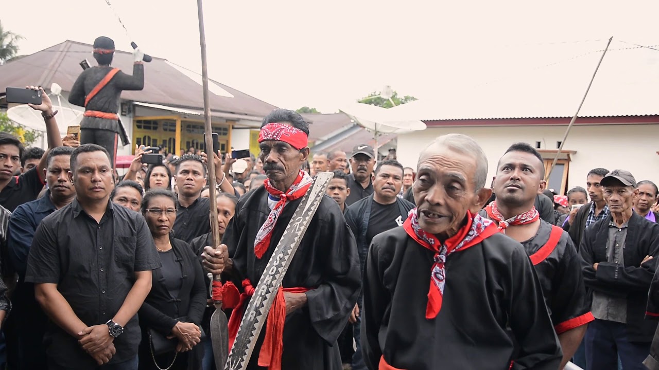 Acara Pemakaman Kepala Adat Negeri Tuhaha, Beinusa Amalatu