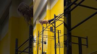 Feels like flying🪽 #calisthenics #workout #motivation #fitness