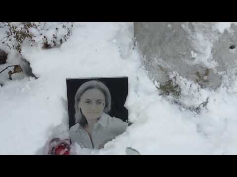 Москва, могила - журналистка Анна Политковская, Троекуровское кладбище / политические убийства