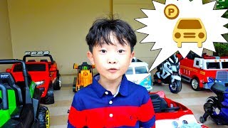 Yejun Want Build Car Toy Parking Lot in House | Story for Children