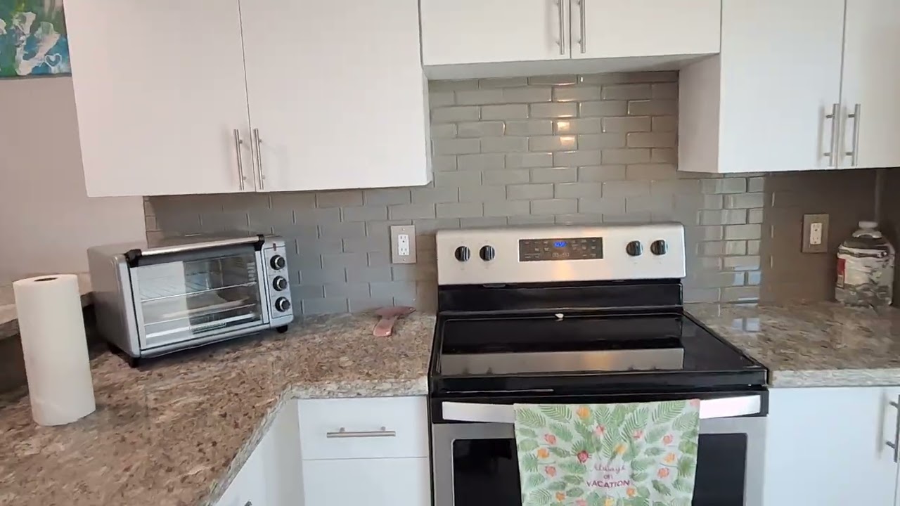 Video WalkThru. 19601 N 7th Street 