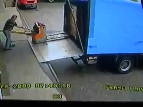 Forklift Accident It Shouldn T Be That Dangerous Youtube