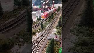 Menards Santa Fe F7'S with new Lionel LionChief Santa Fe passenger cars.