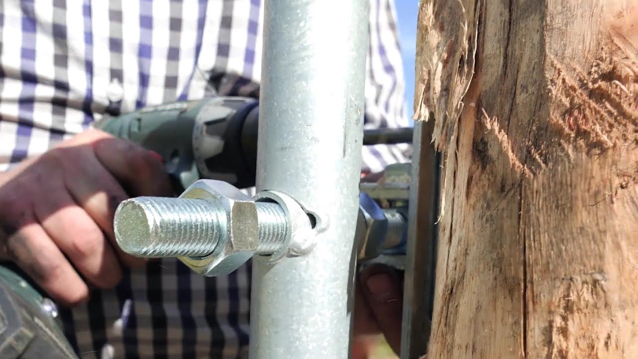 Permanent Electric Fence: A tutorial to protect livestock from wolves