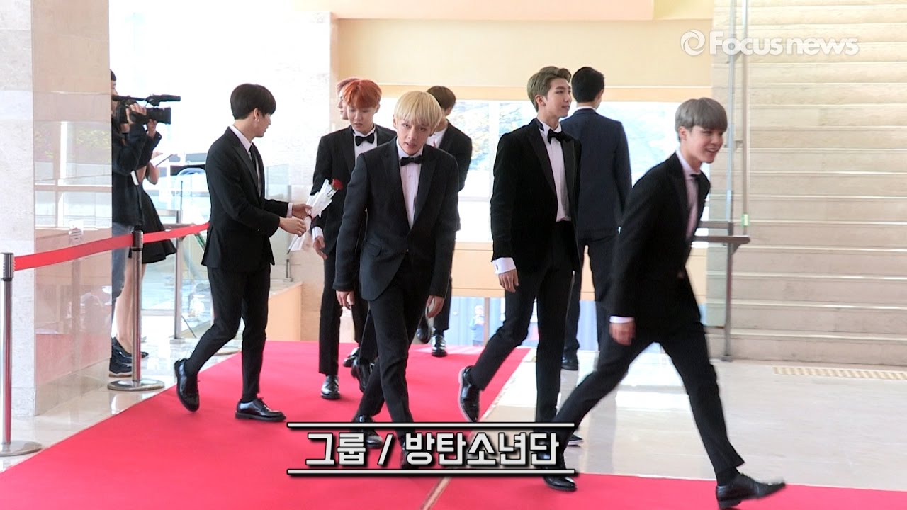[풀영상] 레드카펫 위 방탄소년단 ‘심쿵주의보~’(2016 대중문화예술상, BTS, 防彈少年團)