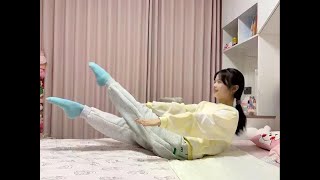 Kitty Cat Power Comes, Roll Belly Dance. Come To Challenge S Dance Practice