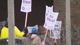 UIC faculty strike after failing to reach agreement with administration