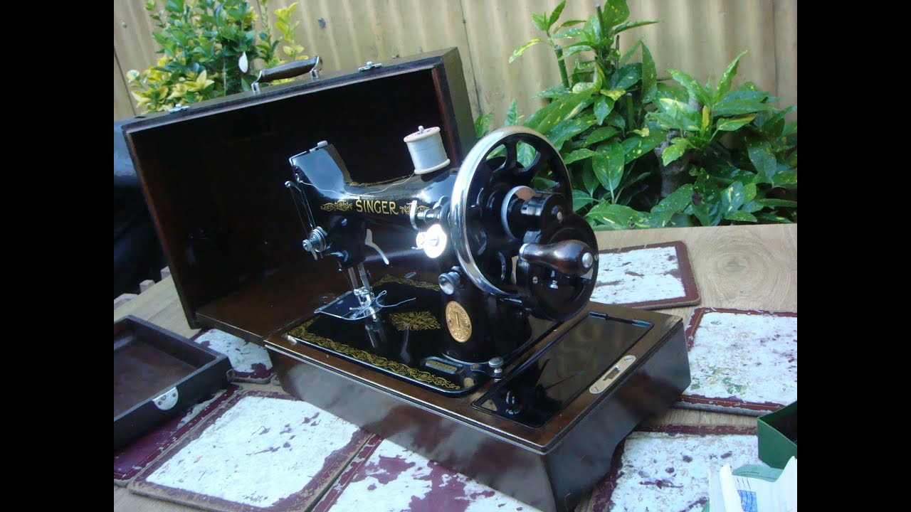 Antique Old Vintage Hand Crank Singer sewing machine Model 99K See