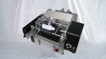 Teaching instruction video of how to operate semi auto wet glue glass bottles labeller 如何操作漿糊貼標機