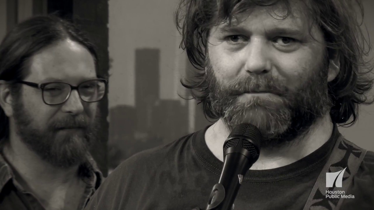 Skyline Sessions: OddKnee - "Hey Mamma"