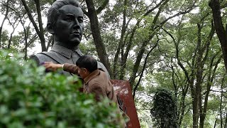GLOBALink | Chinese family tends Soviet pilot's tomb for over 6 decades